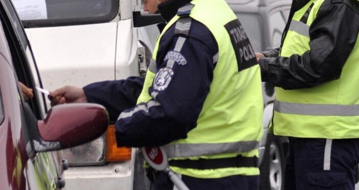 Двама шофьори са заловени да карат дрогирани във Варненско  През почивните