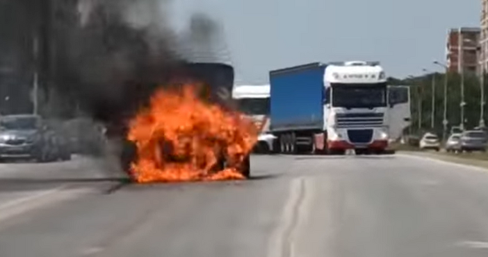 Стопкадър You tube БНРОгнен ад на пътя в столицата Столичани заснеха автомобил