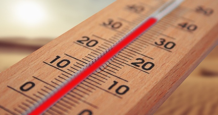 Червен код за жеги утре в седем области на страната