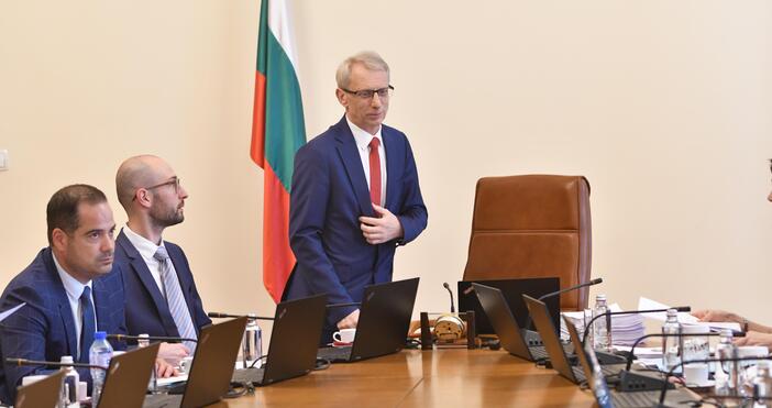 Държавата ще подкрепя българските производители на храни не само финансово,