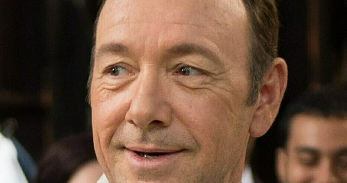 Оправдаха Кевин Спейси по обвиненията в сексуално посегателство съобщава Би