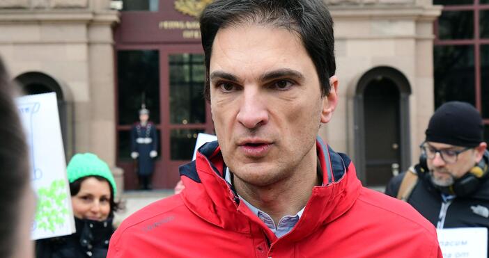 Бившият депутат от ПП Александър Дунчев написа пост във фейсчук