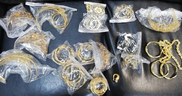 снимки Агенция МитнициМитничари заловиха 2,5 килограма нелегално злато от Турция на ГКПП