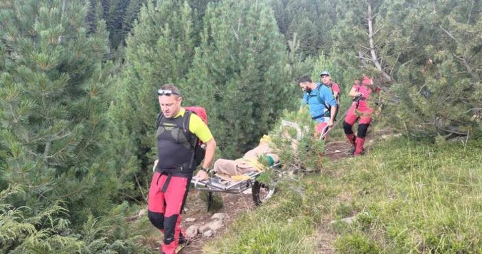 снимки ПСС - БлагоевградПланински спасители от ѝсандански помогнаха на болна