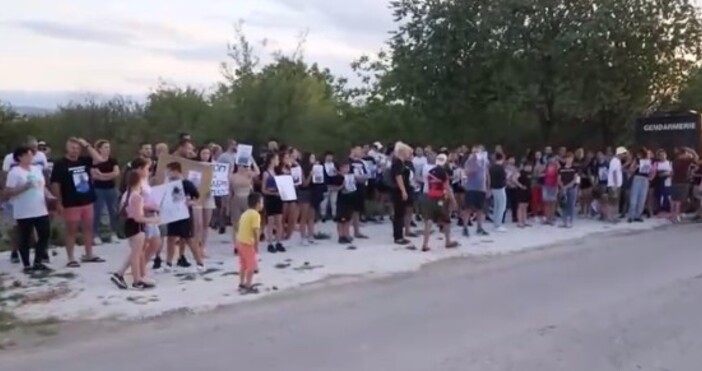 Нови протести започнаха жителите на Цалапица след убийството на 24-годишния