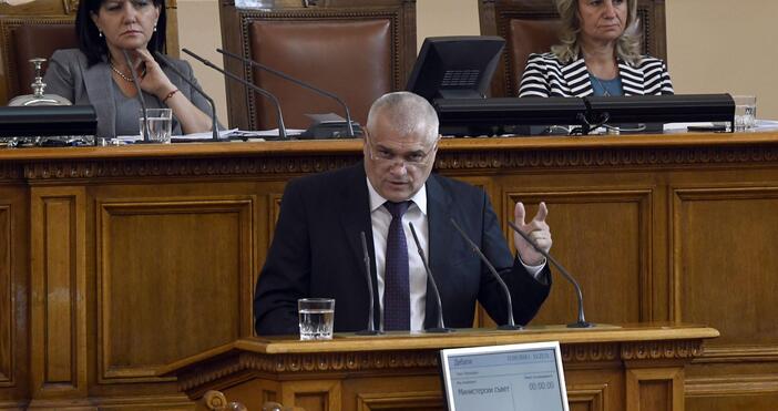 Бившият министър на отбраната и на вътрешните работи Валентин Радев