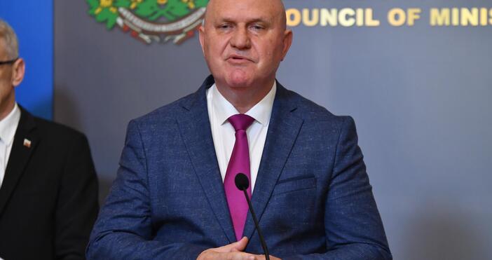 Министърът на образованието и науката проф. д-р Галин Цоков е