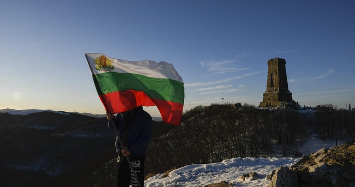 Инициативният комитет за провеждане на референдум за националния празник 3