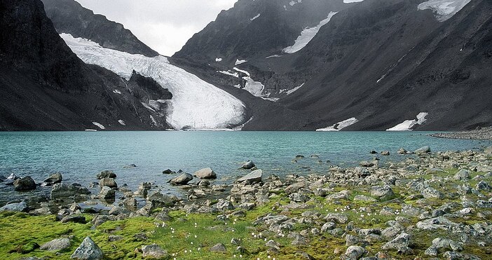 За две години ледниците са се стопили толкова, колкото между
