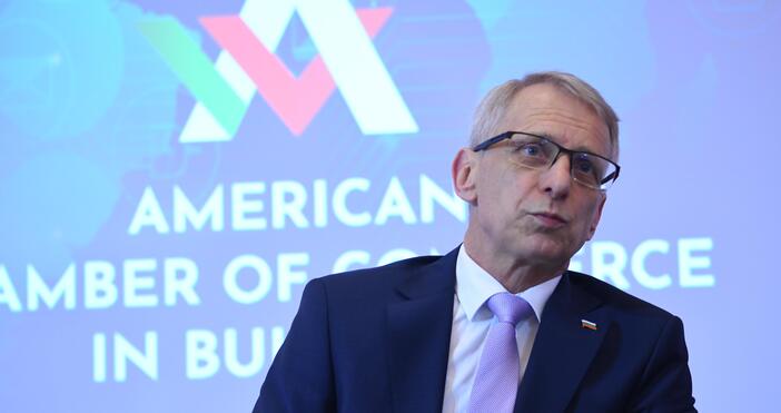 Премиерът акад. Николай Денков отправи нова покана за среща към