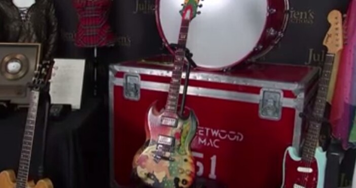 Две емблематични китари, на които са свирили Ерик Клептън и