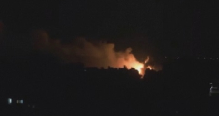 На фронта в Ивицата Газа продължиха експлозиите и тази нощ  По