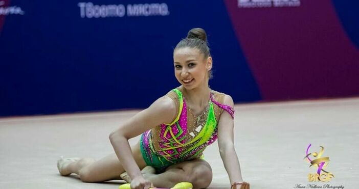  Националката по художествена гимнастика Лъчезара Пекова прекратява спортната си кариера В