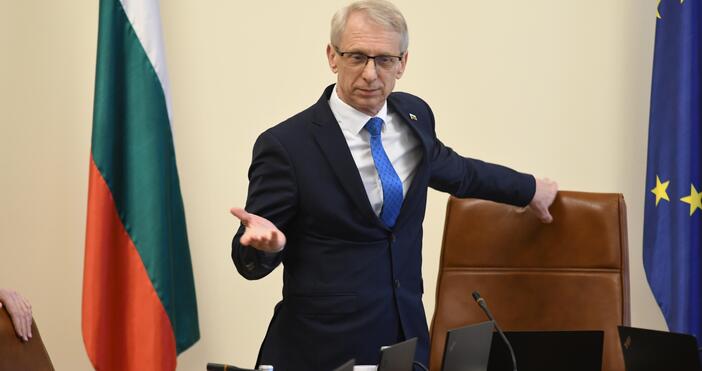 Премиерът Николай Денков призова ЦИК да преосмисли решението си за