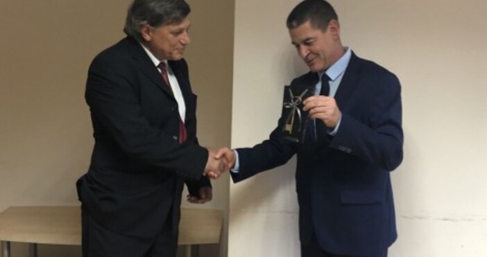 Досегашният кмет на варненския район Одесос посрещна и предаде ключовете