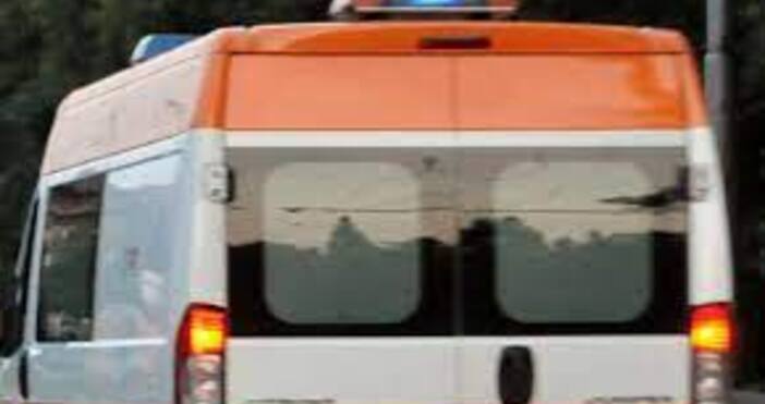 73-годишен шофьор се удари в бетонна колона в Русе. Инциентът е станал