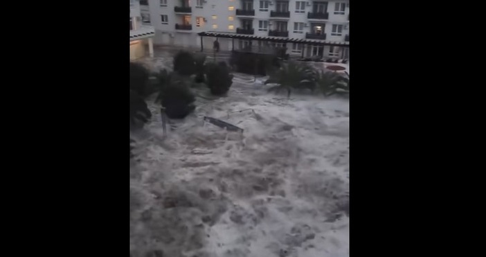 Бурята на века Така наричат циклона който премина и през България