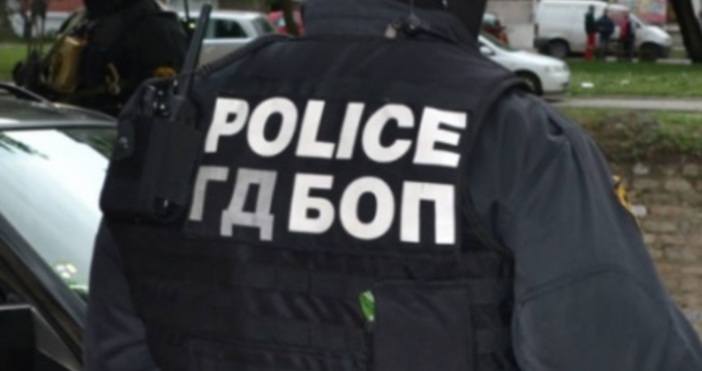 Спецоперация се провежда във ВиК Бургас В нея участват служители на Икономическа полиция и
