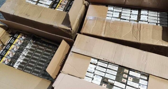 Източник  пресцентър на Агенция Митници Рекордните 96 200 къса 4810 кутии контрабандни