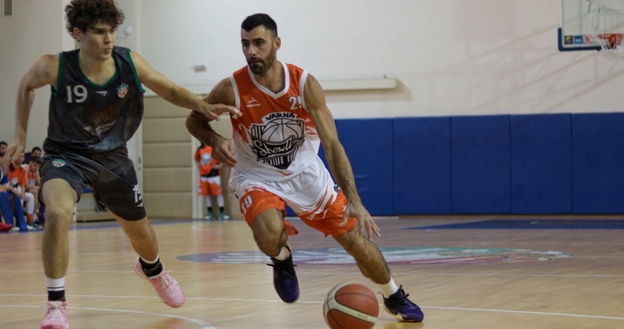 Баскетболният отбор на Шоутайм Варна спечели пореден мач в регион