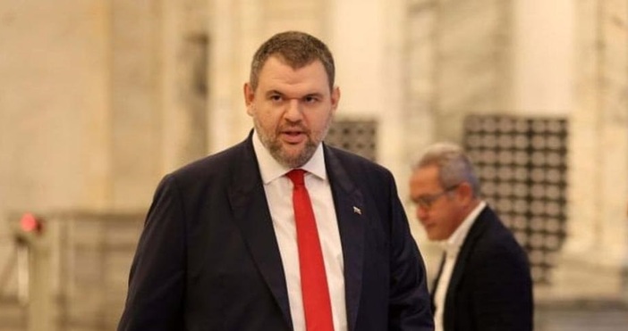 Не са мъже а плюнки Това каза председателят на ПГ