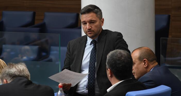 Кристиян Вигенин от БСП отправи остри критики срещу управляващите. Такова