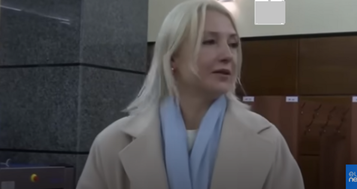 Бившата телевизионна журналистка Екатерина Дунцова е получила забрана да се