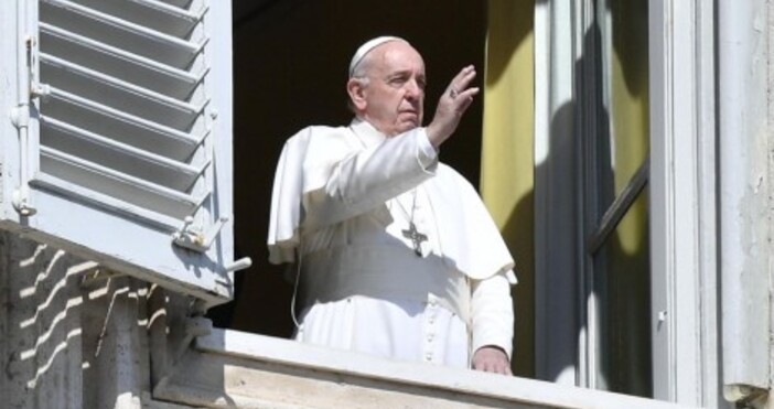 Папа Франциск призова за мир по повод светлите християнски празници