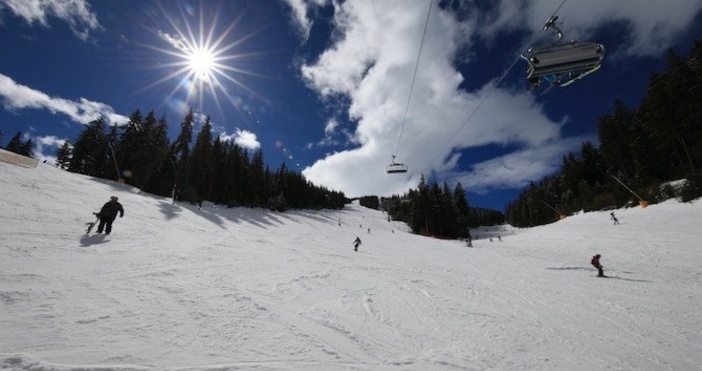 Откриха ски сезона на Витоша  Стотици родители заедно със своите деца