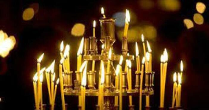 На 27 декември православната църква почита паметта на първия християнски мъченик  Свети