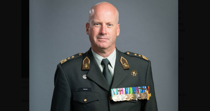 В интервю за вестник De Telegraaf главнокомандващият армията на Нидерландия генерал-лейтенант Мартин