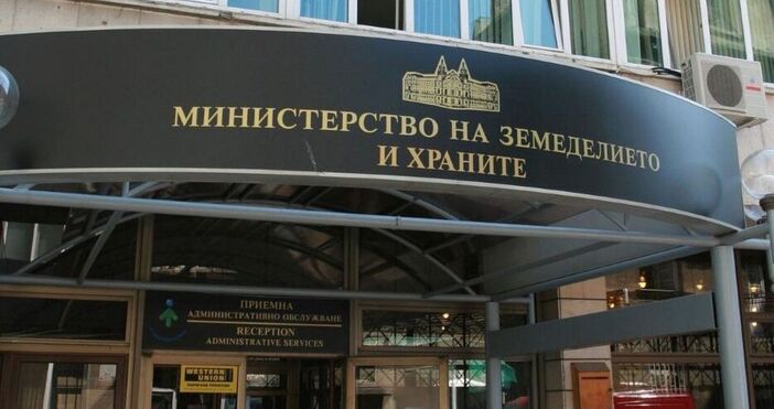 Земеделският министър Кирил Вътев представи данни за вноса на рапица,