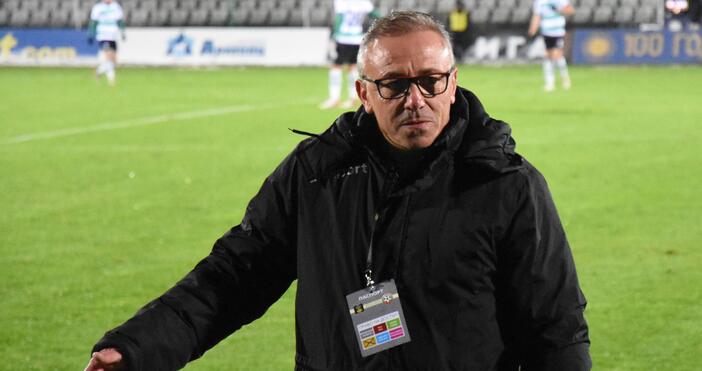 Petel.bg – Actualités – Ilyan Iliev est l'entraîneur n°2 de la Bulgarie pour 2023.