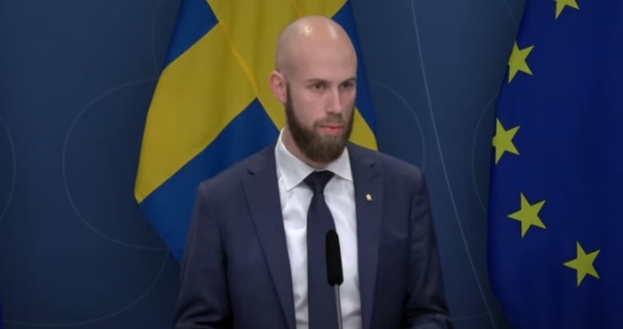 Министърът на гражданската отбрана на Швеция Карл-Оскар Болин призова гражданите