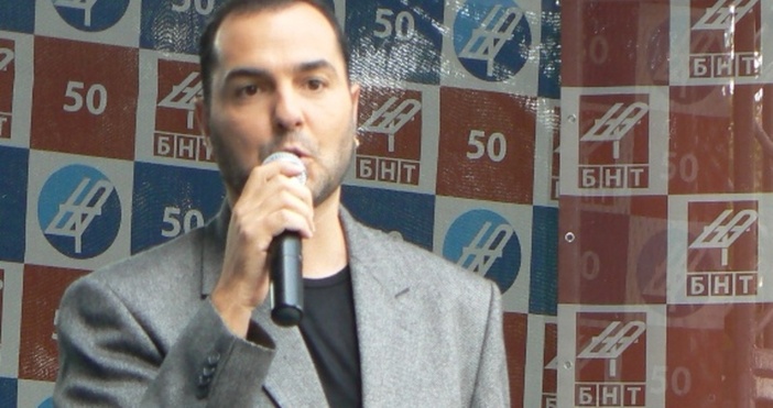 Българският телевизионен водещ, журналист, шоумен и певец Драгомир Драганов празнува днес рожден
