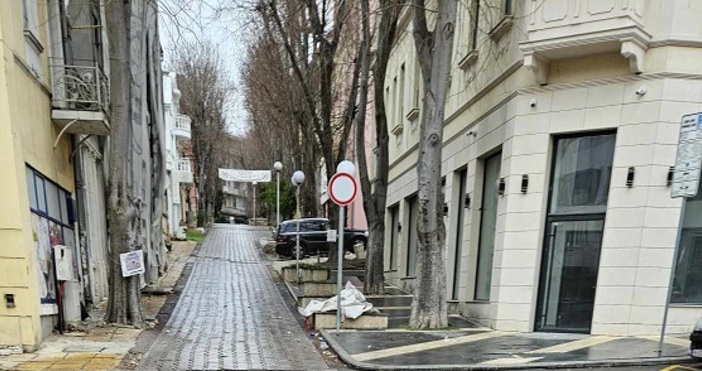 Улица Охрид в сърцето на Варна е дълга едва около