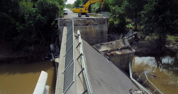 В срок се изпълняват строителните дейности на новия мост над