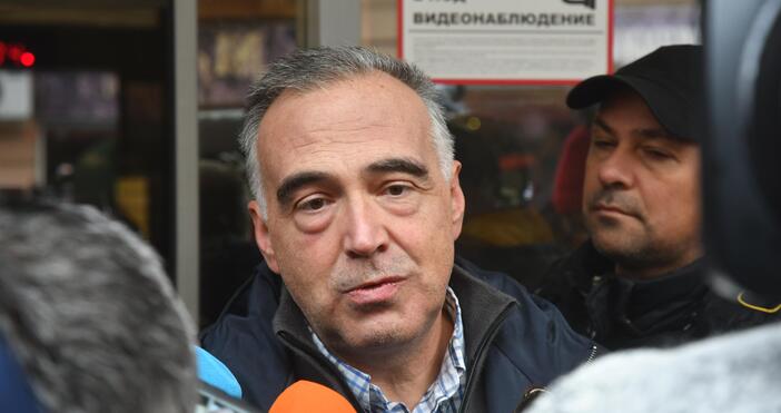 Снимчка: Бившият говорител на служебното правителство Антон Кутев коментира критиките