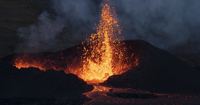 Вулканът Попокатепетъл изхвърли газ дим и пепел Заради активността на