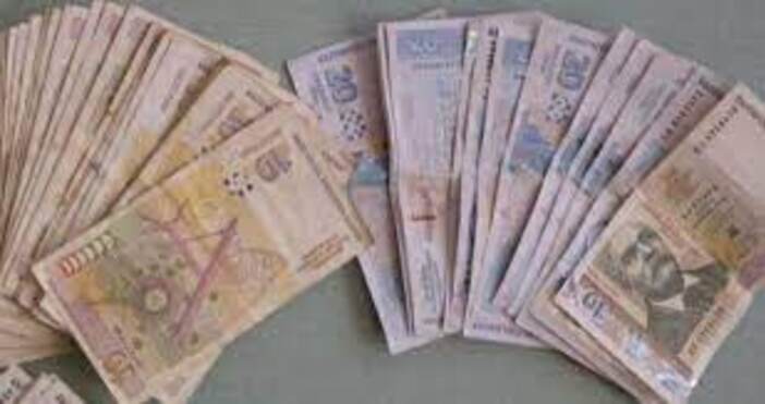 14 годишно момиче от Благоевград намери портмоне с много пари в