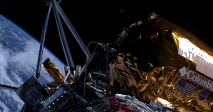Американският частен космически модул Одисей кацна на Луната съобщи тексаската