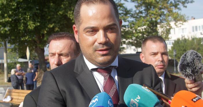 Министърът на вътрешните работи в оставка Калин Стоянов се срещна