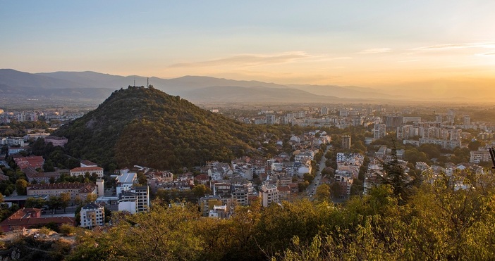 Пловдив расте на запад и юг Изводът е на база