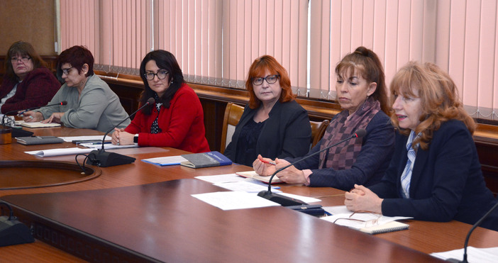 Заместник кметът по социални дейности и здравеопазване Снежана Апостолова обяви