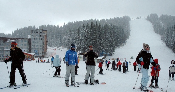 Ски сезонът в Пампорово приключи няколко дни по-рано от планираното, поради липса