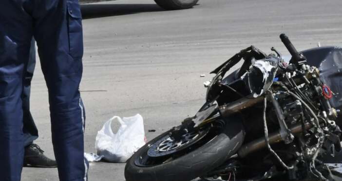 Моторист пострада при ПТП до Летище Варна, съобщават от пресцентъра