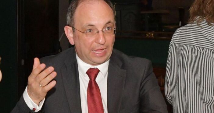 Бившият министър Николай Василев отправи остри критики спрямо досегашния финансов