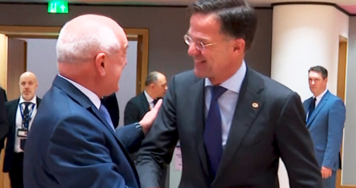 Нидерландският премиер Марк Рюте пое ангажимент пред служебния премиер на България