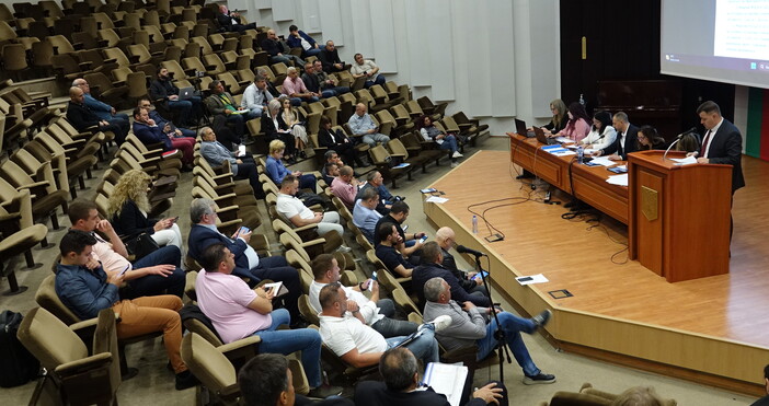 Актуализация на основните месечни заплати на кметовете на варненските райони