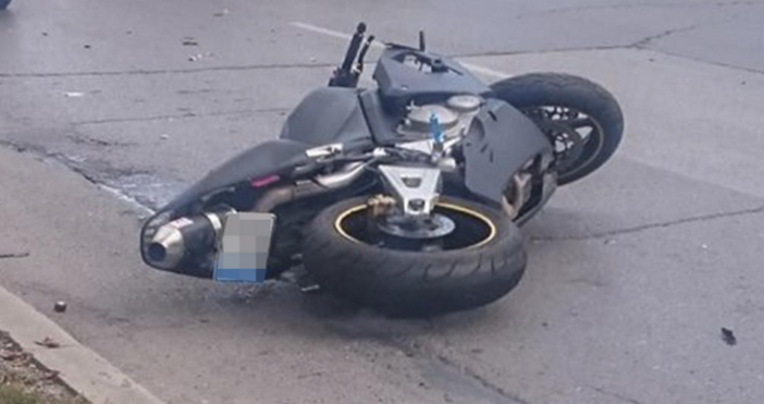 Мотоциклетист е загинал на ул. Оборище в Лясковец. Произшествието е станало